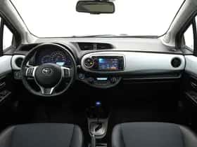 Toyota Yaris (2014) thumbnail 10
