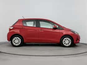 Toyota Yaris (2018) thumbnail 17