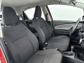 Toyota Yaris (2018) thumbnail 24