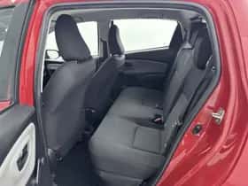 Toyota Yaris (2018) thumbnail 25