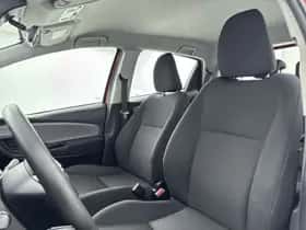 Toyota Yaris (2018) thumbnail 6