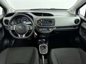 Toyota Yaris (2018) thumbnail 8