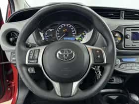 Toyota Yaris (2018) thumbnail 9