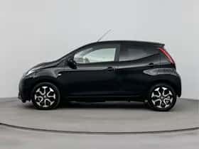 Toyota Aygo (2021) thumbnail 3