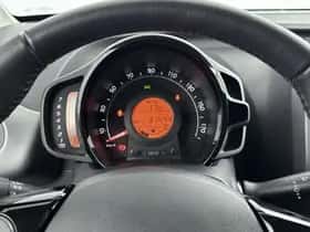 Toyota Aygo (2021) thumbnail 5