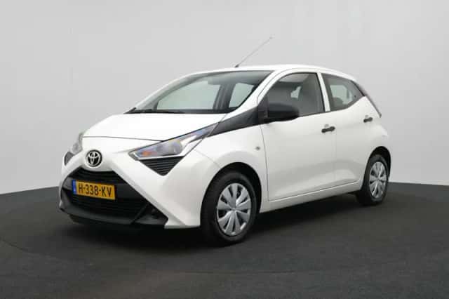 Toyota Aygo (2020) thumbnail 1