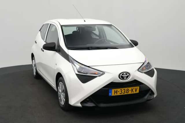 Toyota Aygo (2020) thumbnail 2
