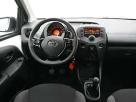Toyota Aygo (2020) thumbnail 12