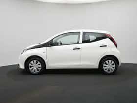 Toyota Aygo (2020) thumbnail 23