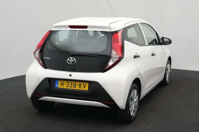 Toyota Aygo (2020) thumbnail 4