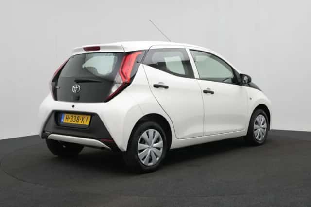 Toyota Aygo (2020) thumbnail 5