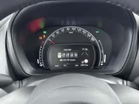 Toyota Aygo (2022) thumbnail 11