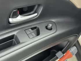 Toyota Aygo (2022) thumbnail 22