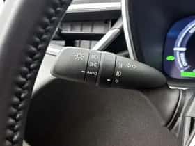 Toyota Corolla_Touring_Sports (2025) thumbnail 27