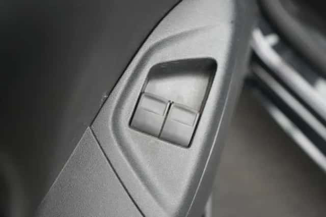 Toyota Aygo (2016) thumbnail 6