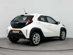 Toyota Aygo (2023) thumbnail 2