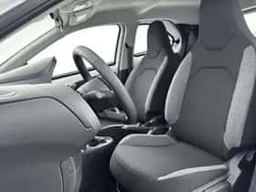 Toyota Aygo (2023) thumbnail 16