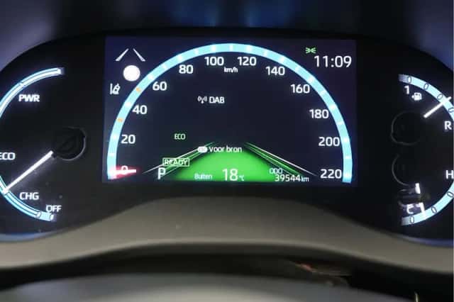 Toyota Yaris_Cross (2023) thumbnail 4