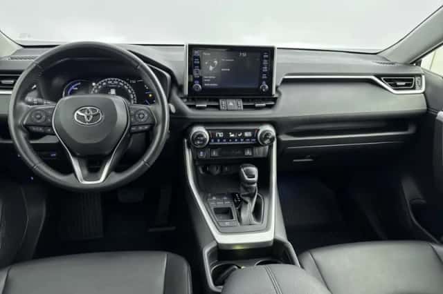 Toyota RAV4 (2020) thumbnail 5