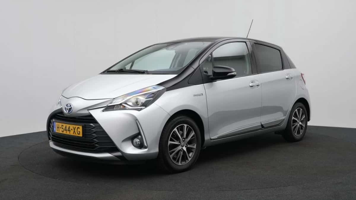 Toyota Yaris (2020) — foto 1
