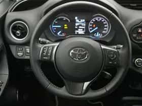 Toyota Yaris (2020) thumbnail 12