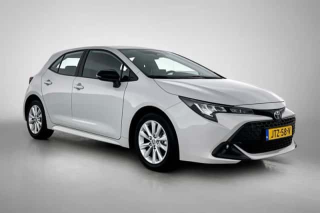 Toyota Corolla (2025) thumbnail 2
