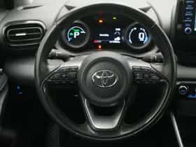 Toyota Yaris (2020) thumbnail 13