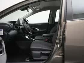Toyota Yaris (2020) thumbnail 8