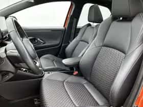 Toyota Yaris (2023) thumbnail 16