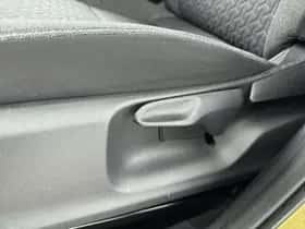 Toyota Yaris_Cross (2021) thumbnail 23