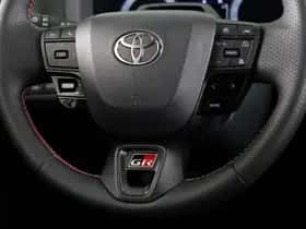 Toyota C-HR (2026) thumbnail 17