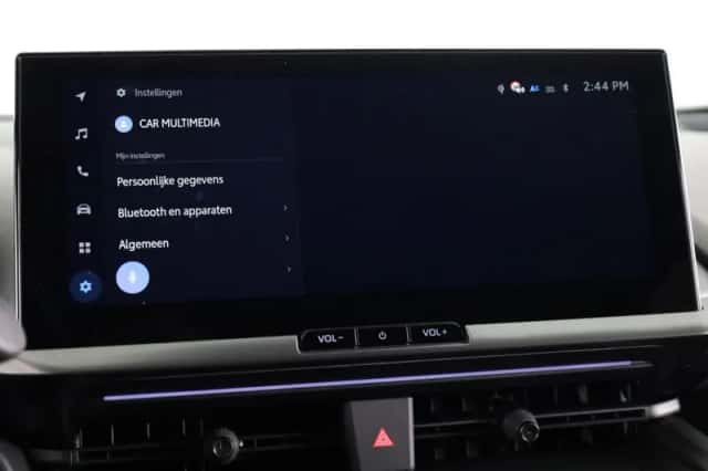 Toyota C-HR (2026) thumbnail 6