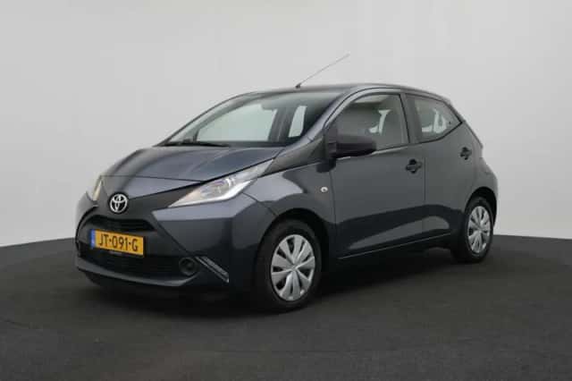 Toyota Aygo (2016) thumbnail 1