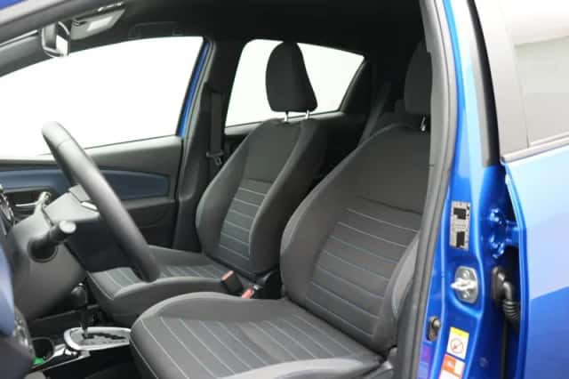 Toyota Yaris (2018) thumbnail 6