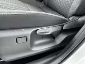 Toyota Yaris_Cross (2024) thumbnail 23