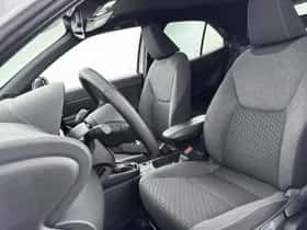 Toyota Yaris_Cross (2024) thumbnail 7