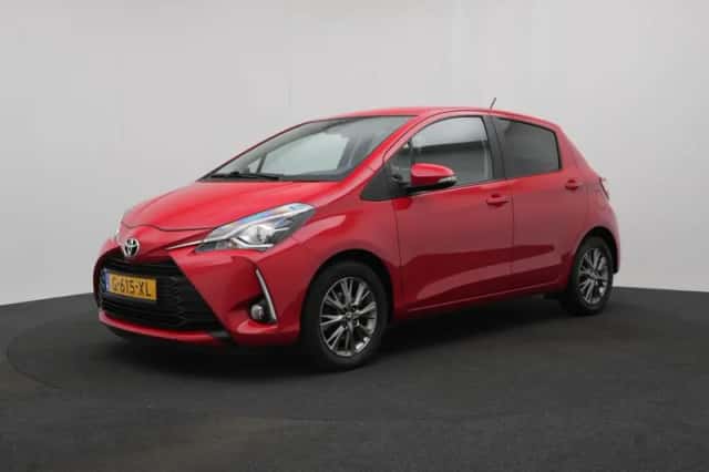 Toyota Yaris (2020) thumbnail 1