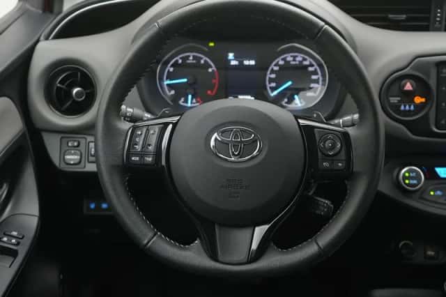 Toyota Yaris (2020) thumbnail 6