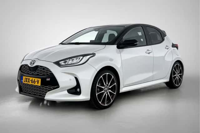 Toyota Yaris (2023) thumbnail 1