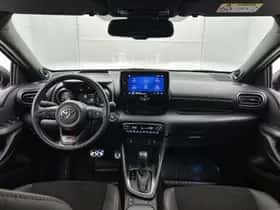 Toyota Yaris (2023) thumbnail 4