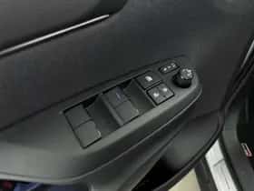 Toyota Yaris_Cross (2024) thumbnail 22