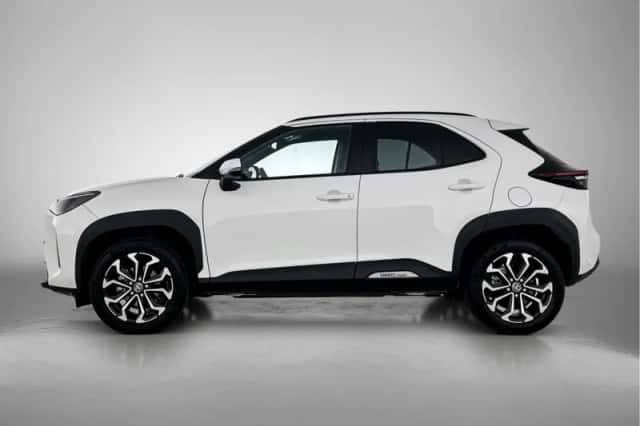 Toyota Yaris_Cross (2025) thumbnail 3
