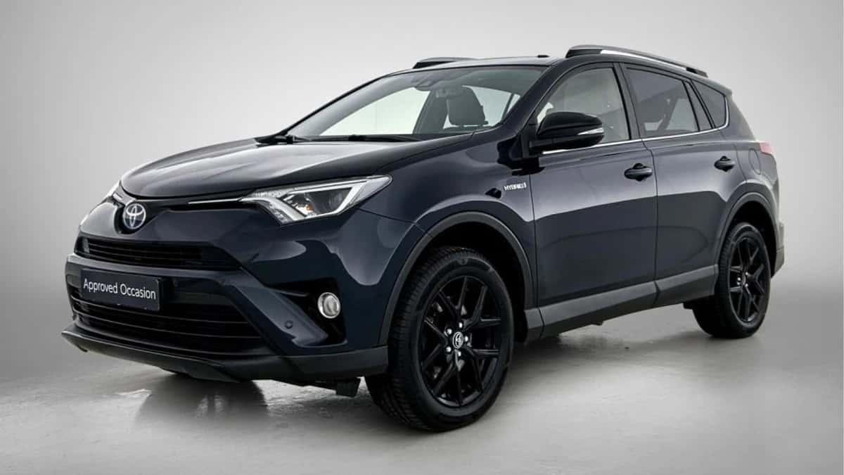 Toyota RAV4 (2018) — foto 1