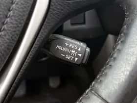 Toyota RAV4 (2018) thumbnail 16