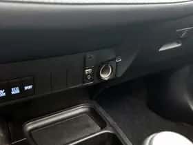 Toyota RAV4 (2018) thumbnail 26