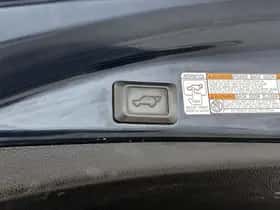 Toyota RAV4 (2018) thumbnail 31