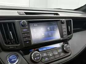 Toyota RAV4 (2018) thumbnail 32