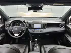 Toyota RAV4 (2018) thumbnail 5