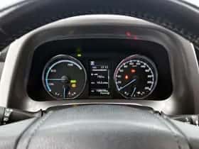 Toyota RAV4 (2018) thumbnail 6