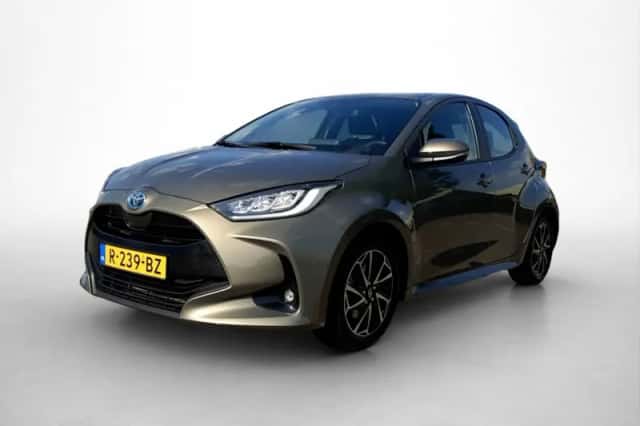 Toyota Yaris (2022) thumbnail 1